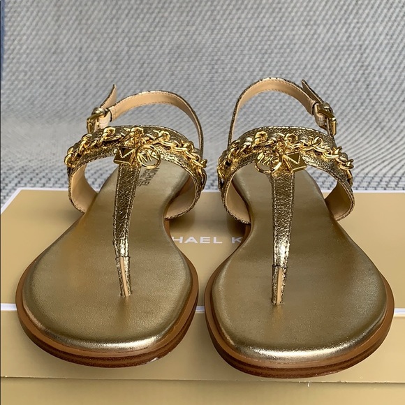 MICHAEL KORS ELSA THONG METALLIC PU PALE GOLD - Picture 9 of 16